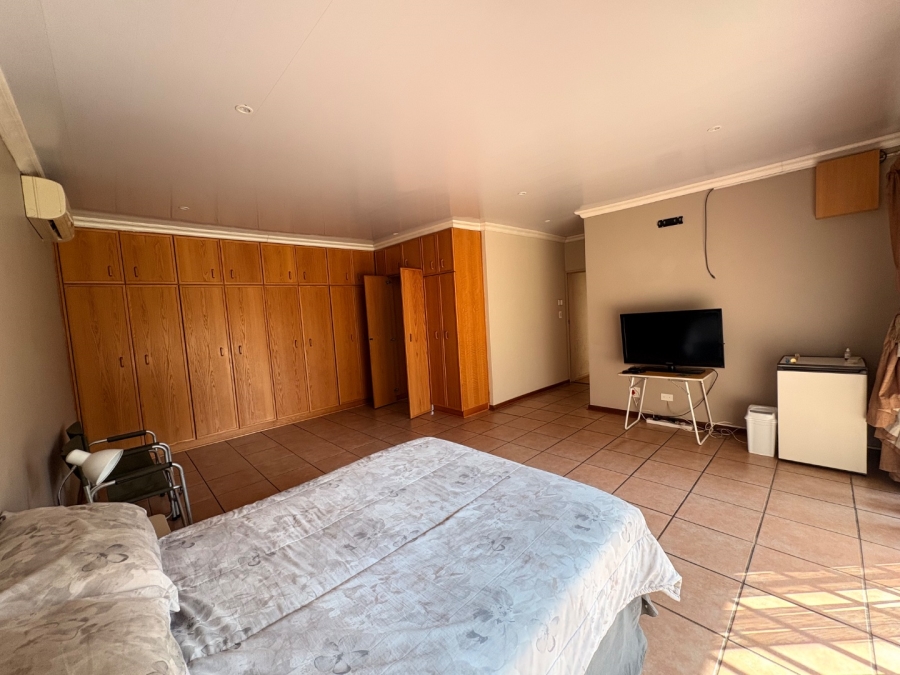 4 Bedroom Property for Sale in Neserhof North West